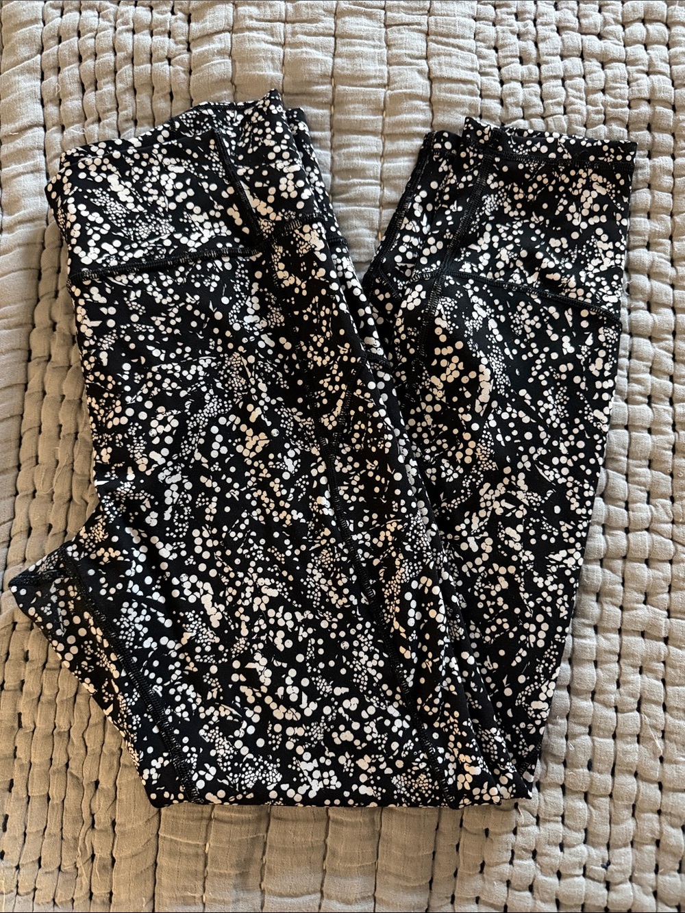 lululemon In Movement 7/8 Tight Chirasu print
